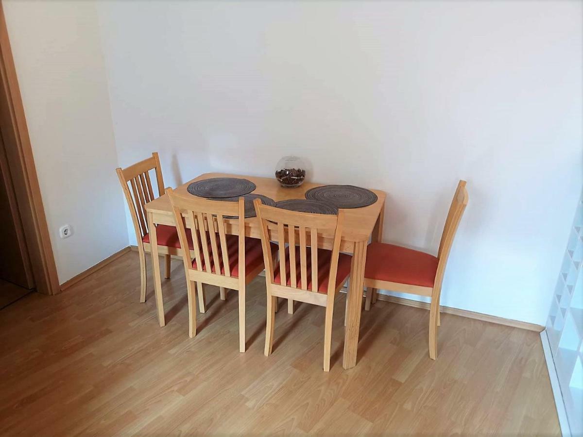 Centrum - A. Apartman Pecs Luaran gambar